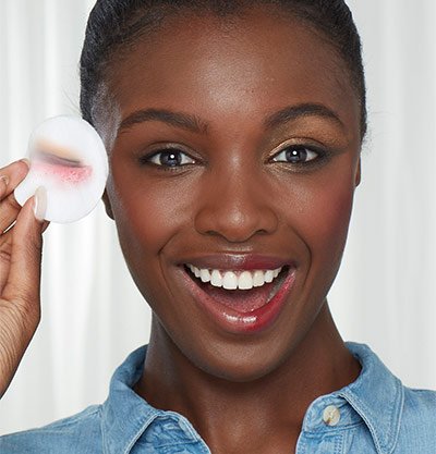 Why micellar water is so good for sensitive skin types and how to use it